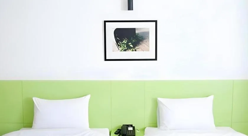 Bed in Siamgrand Hotel