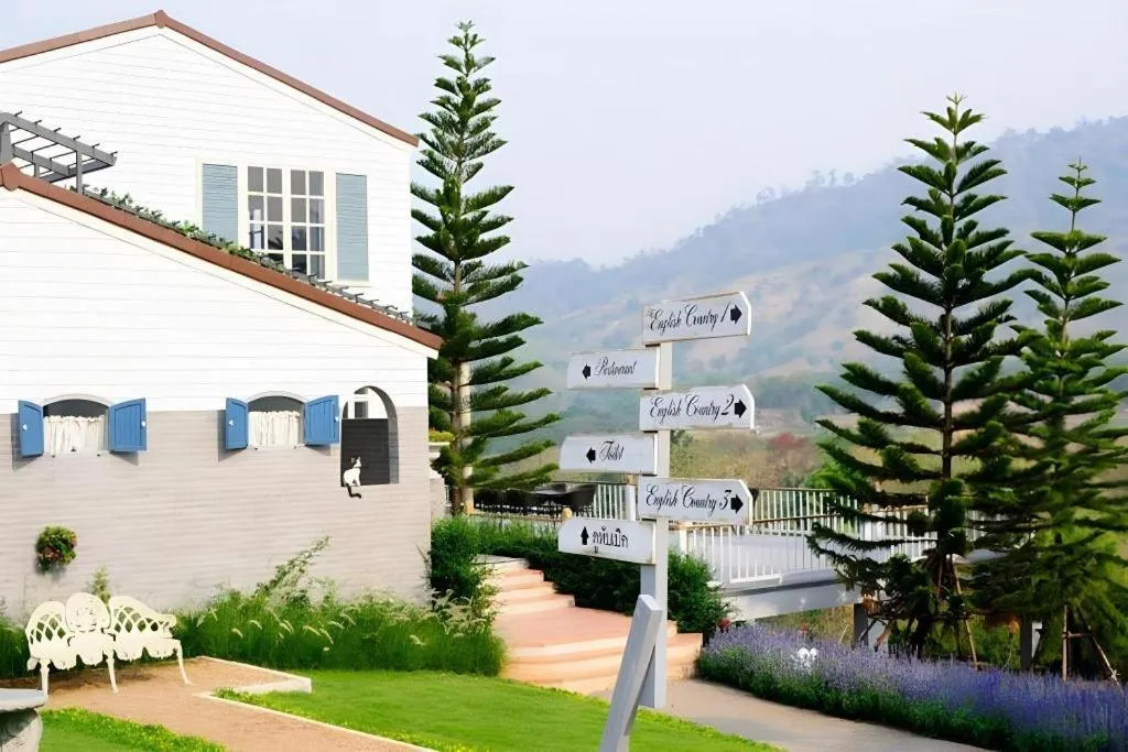 The Bluesky Resort @ Khao Kho