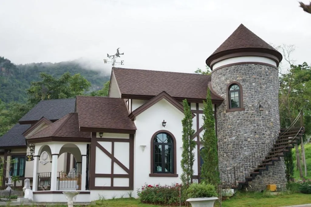 The Bluesky Resort @ Khao Kho