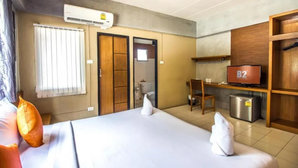 Bed in B2 Santitham (Wat Jed Yod) Boutique & Budget Hotel