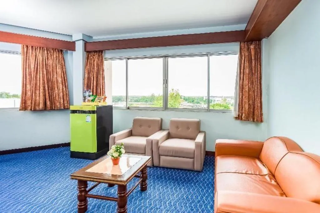 OYO 441 Grand Thara Hotel