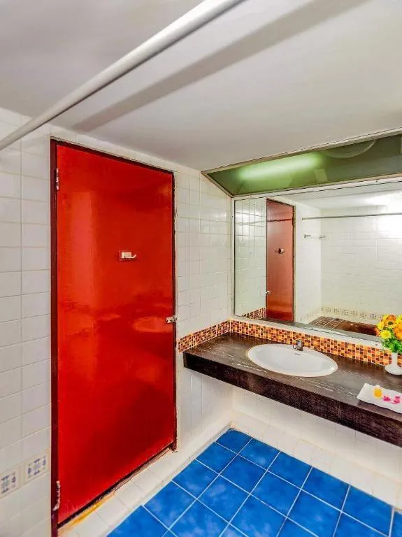 OYO 441 Grand Thara Hotel