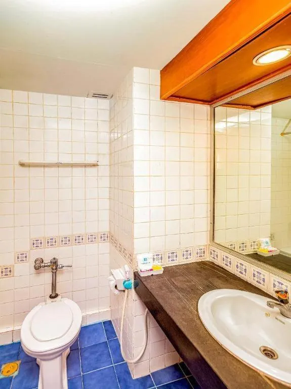 OYO 441 Grand Thara Hotel