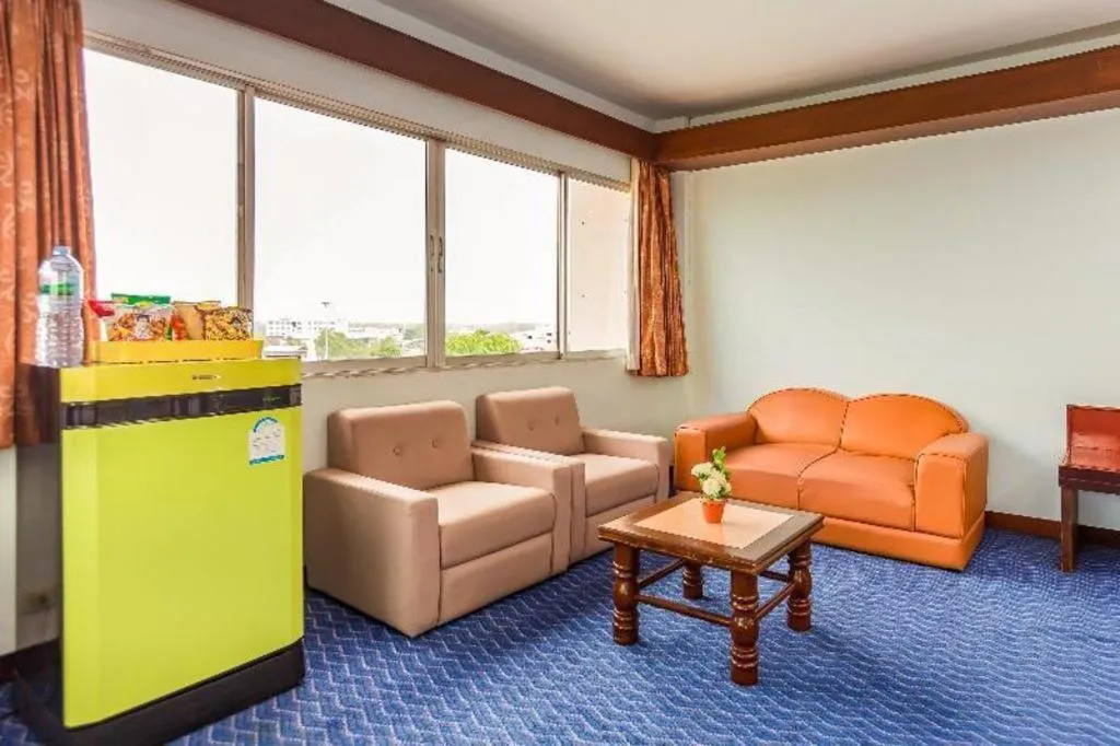 OYO 441 Grand Thara Hotel