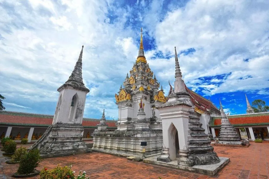 OYO 441 Grand Thara Hotel