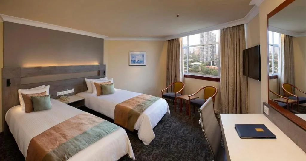 Bed in Hotel Miramar Singapore