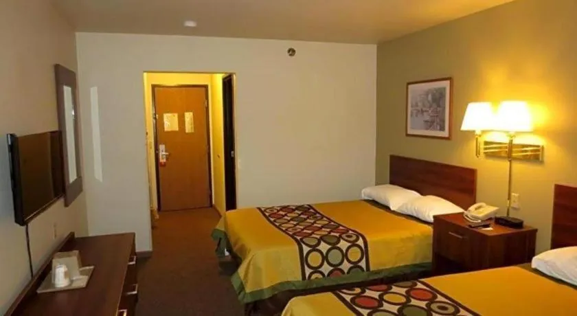 Bed in Americas Best Value Inn Missouri Valley