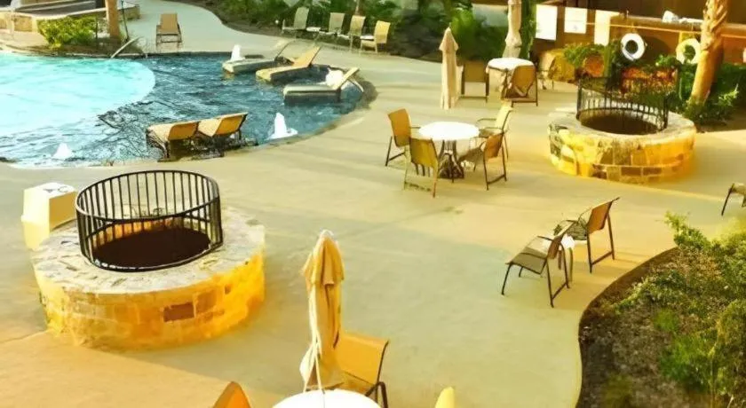 Holiday Inn Express & Suites Fredericksburg By IHG