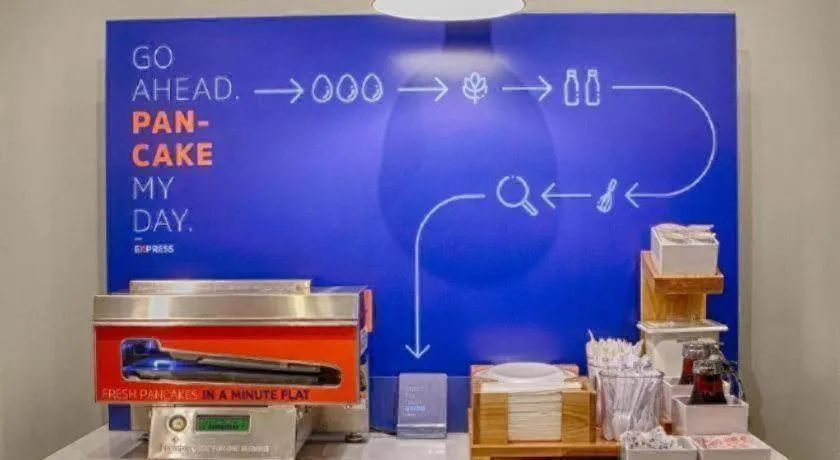 Holiday Inn Express & Suites Fredericksburg By IHG