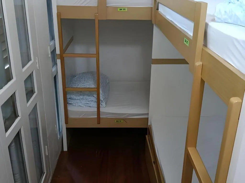 Bed in Royal Hostel Singapore