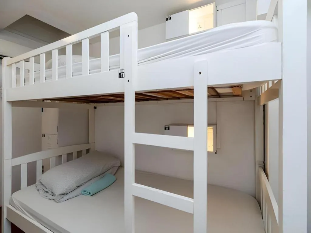 Bed in Royal Hostel Singapore