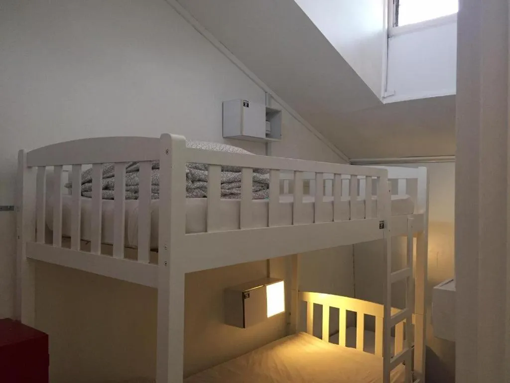 Bed in Royal Hostel Singapore