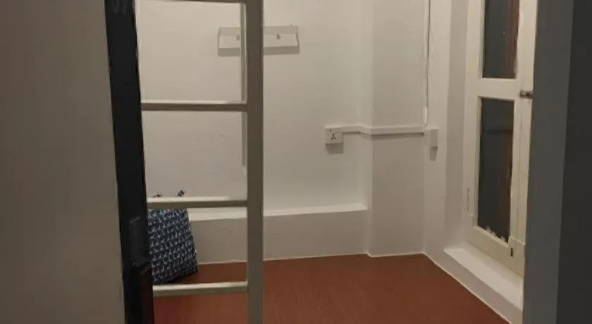 Royal Hostel Singapore