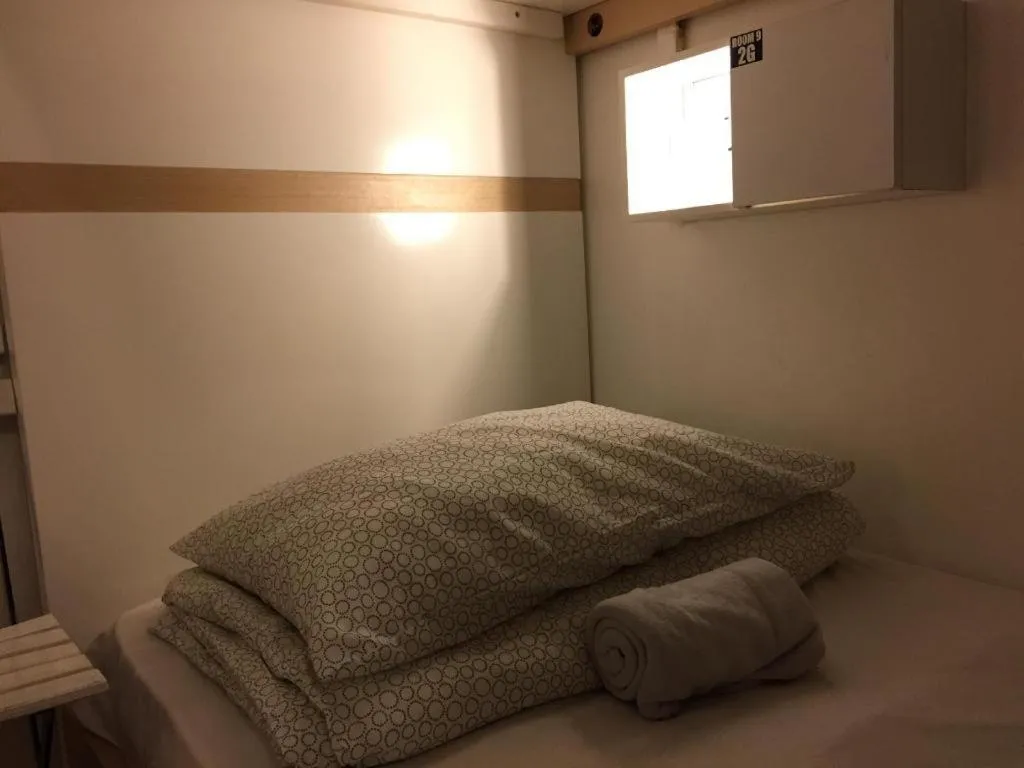 Bed in Royal Hostel Singapore