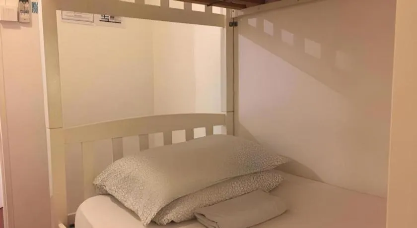 Bed in Royal Hostel Singapore