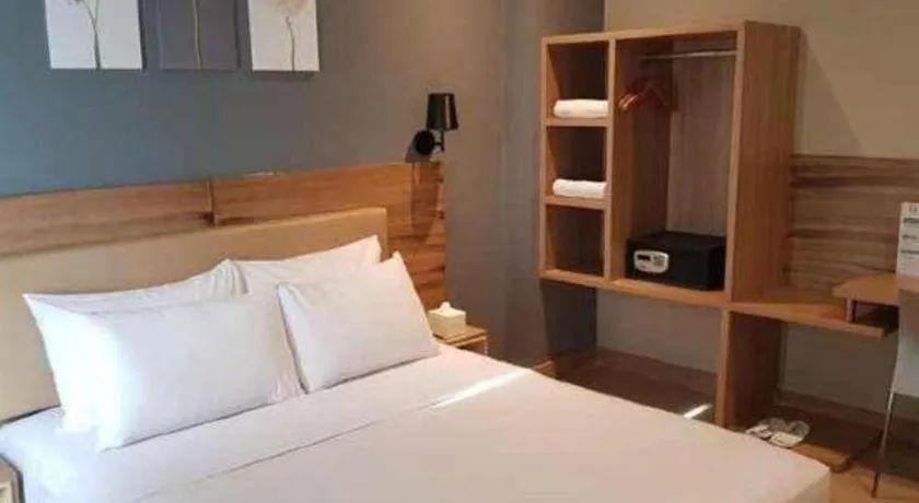 Bed in U Stay Hotel Mangga Besar