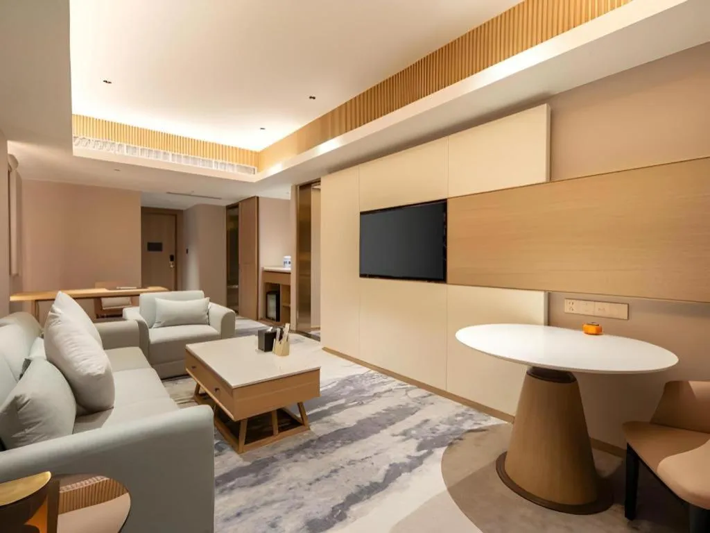 Zhangjiagang Guomao Hotel