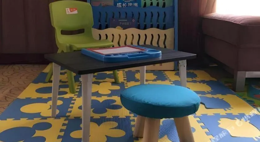 Zhangjiagang Guomao Hotel