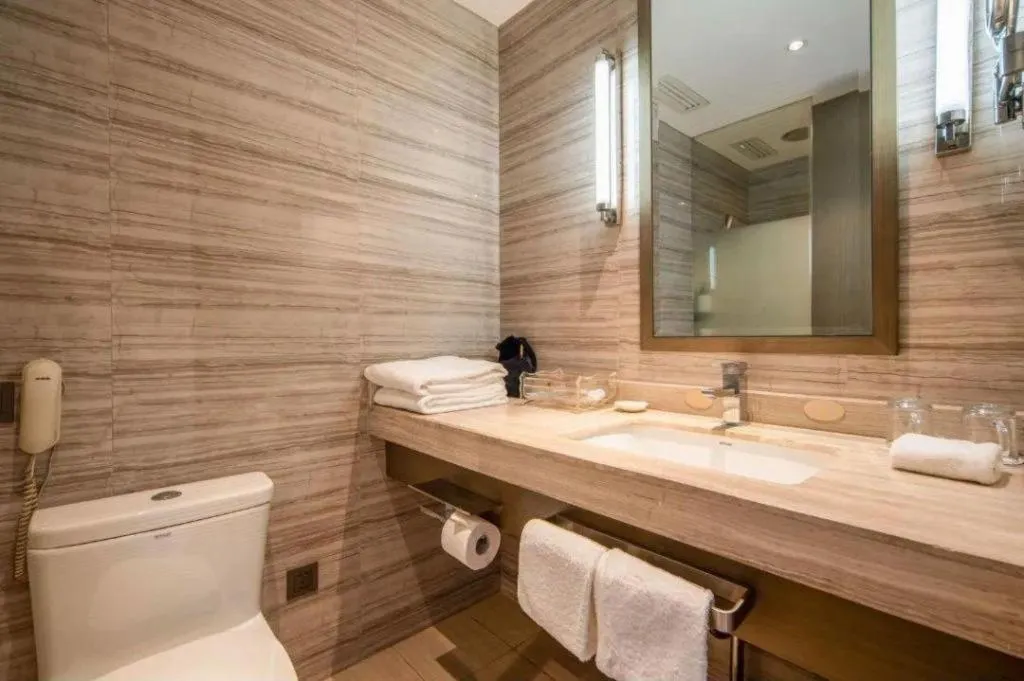 Zhangjiagang Guomao Hotel