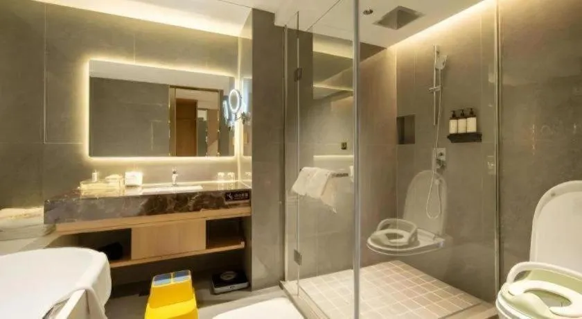 Zhangjiagang Guomao Hotel