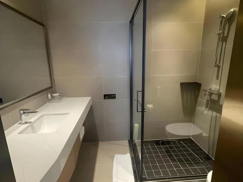 Zhangjiagang Guomao Hotel