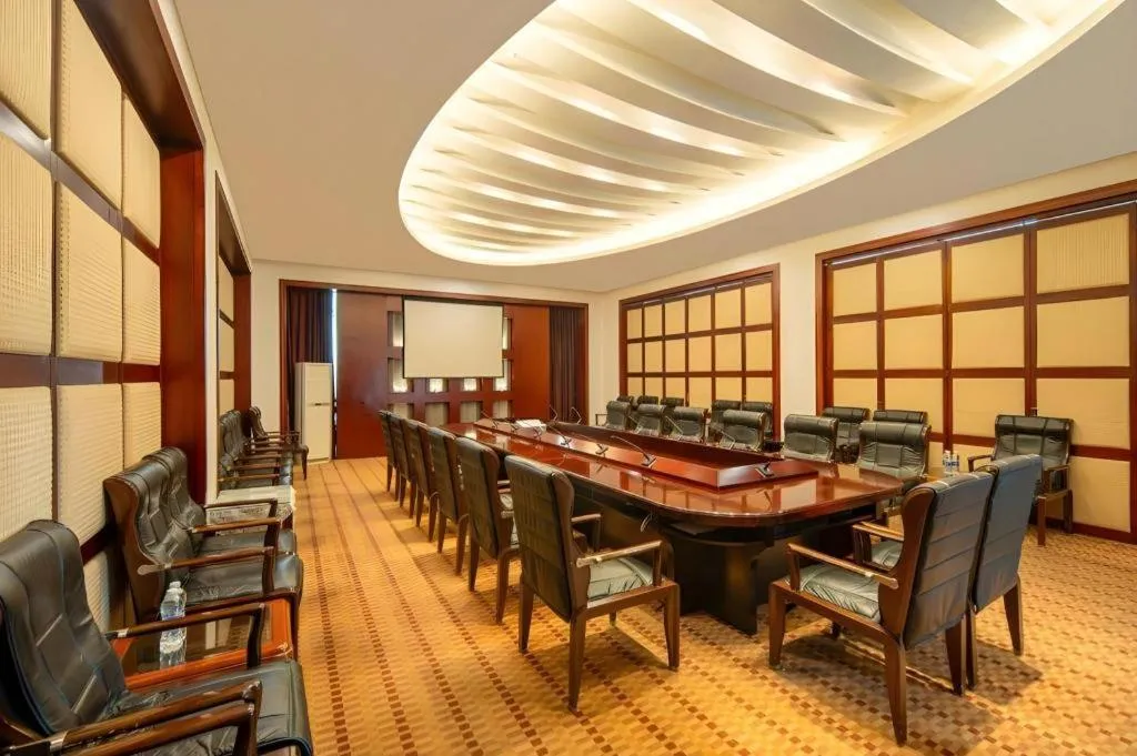 Zhangjiagang Guomao Hotel