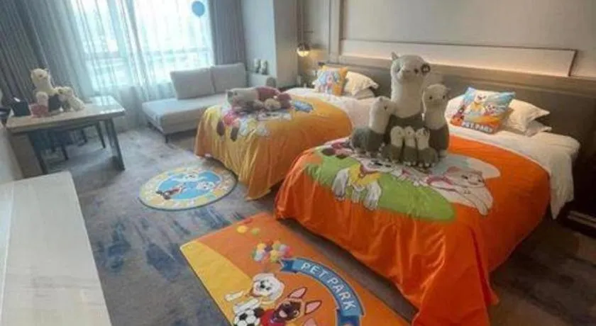 Bed in Zhangjiagang Guomao Hotel