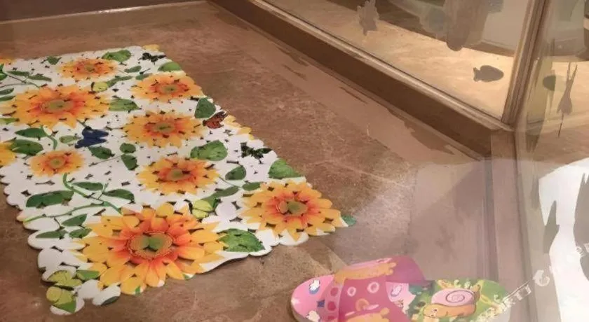 Zhangjiagang Guomao Hotel