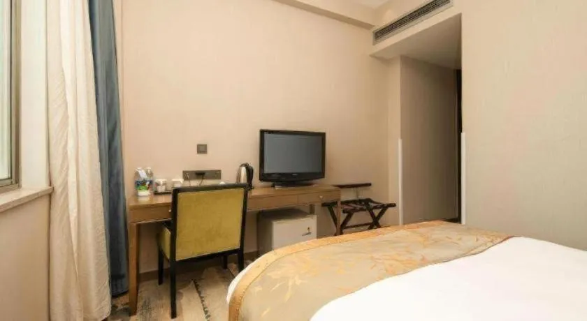 Bed in Zhangjiagang Guomao Hotel