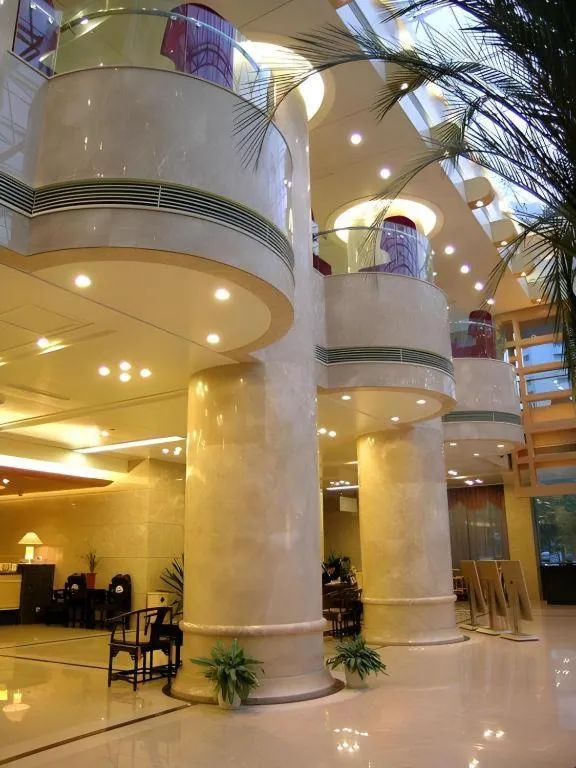 Zhangjiagang Guomao Hotel