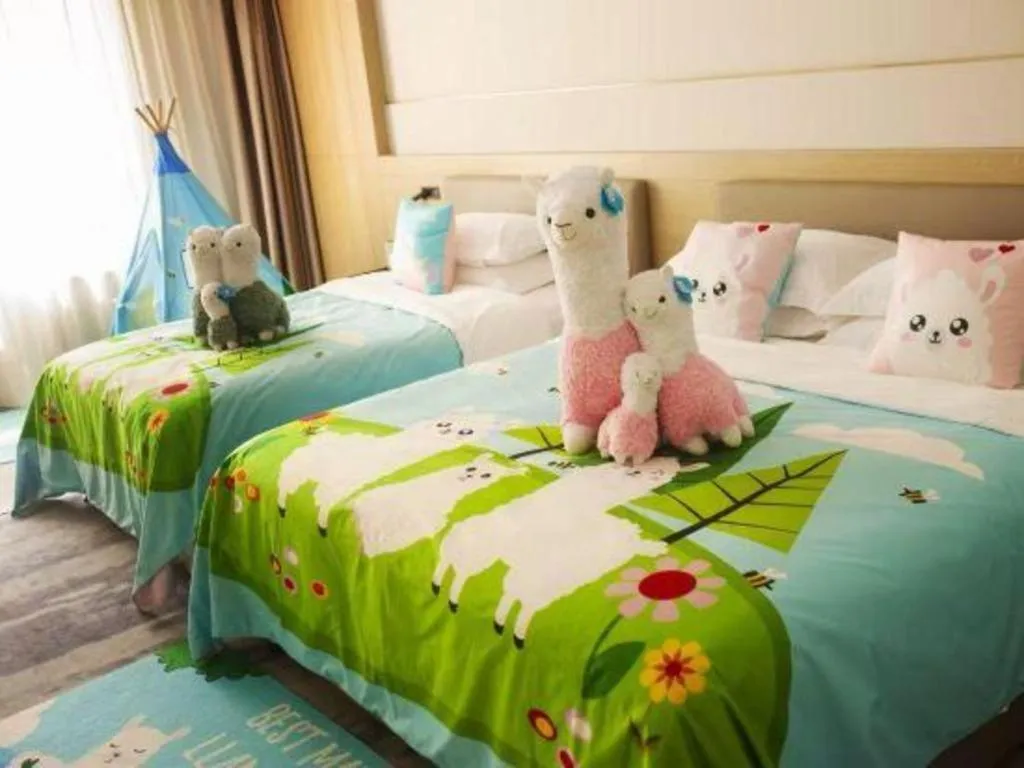 Bed in Zhangjiagang Guomao Hotel