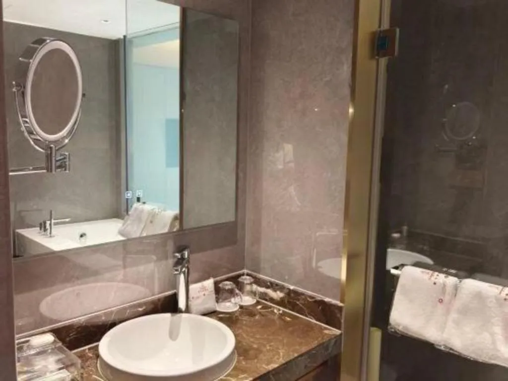 Zhangjiagang Guomao Hotel