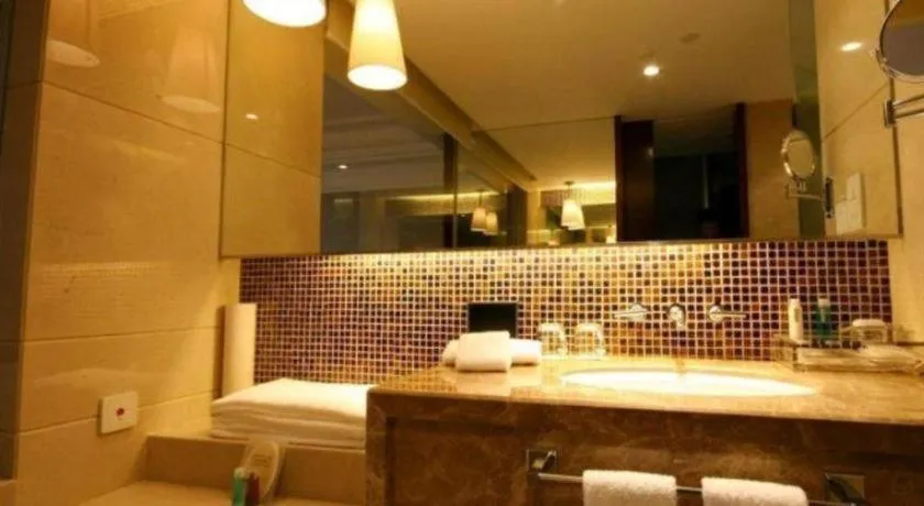 Zhangjiagang Guomao Hotel