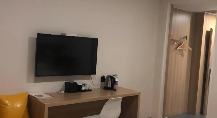 Zhangjiagang Guomao Hotel