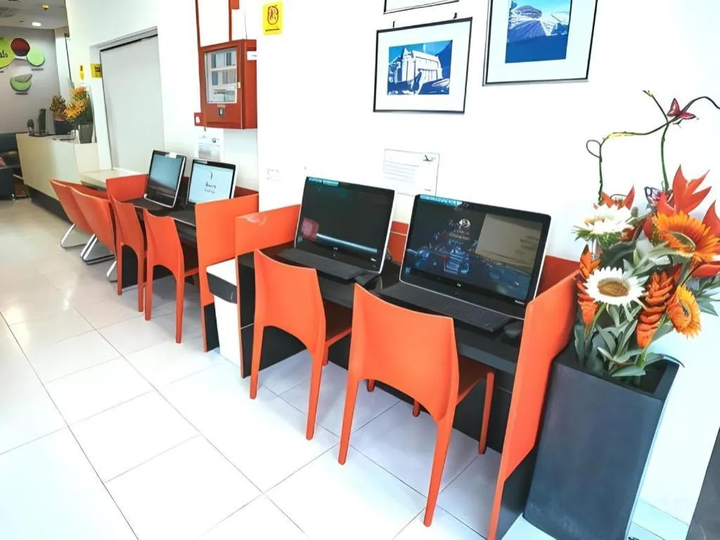 G4 Station Backpackers Hostel