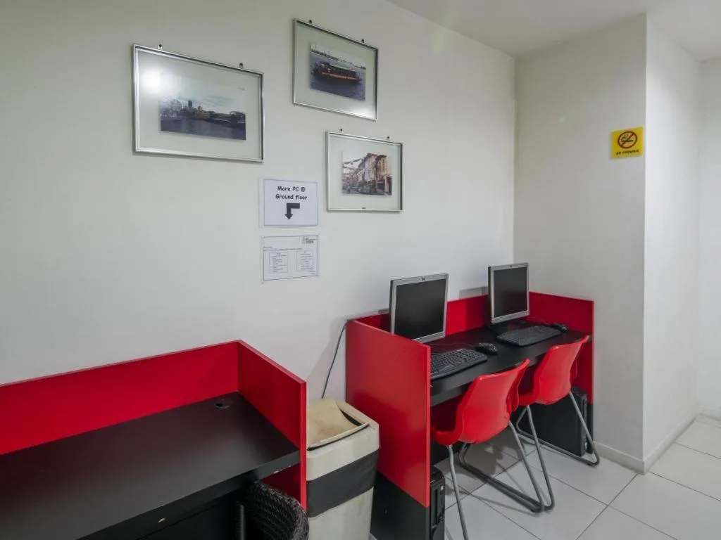 G4 Station Backpackers Hostel