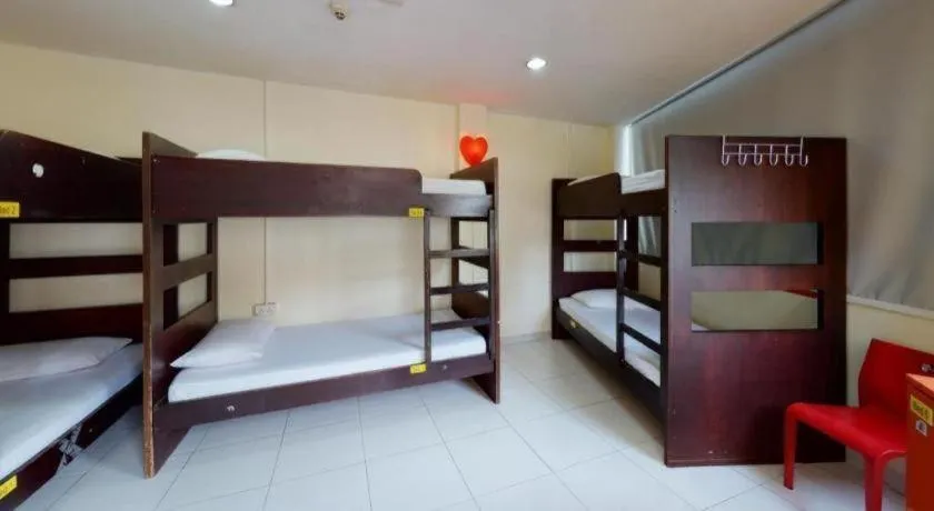 Bed in G4 Station Backpackers Hostel