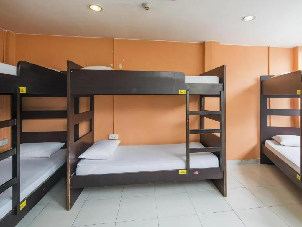 Bed in G4 Station Backpackers Hostel