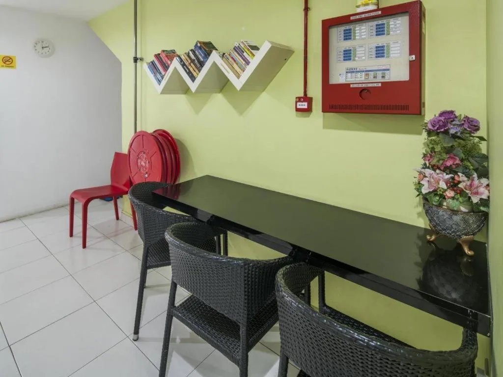 G4 Station Backpackers Hostel