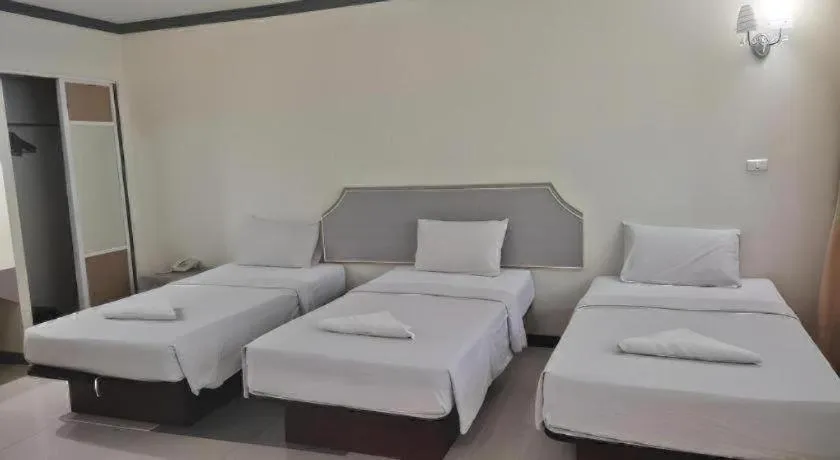 Bed in J Two S Pratunam Hotel