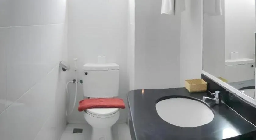 J Two S Pratunam Hotel