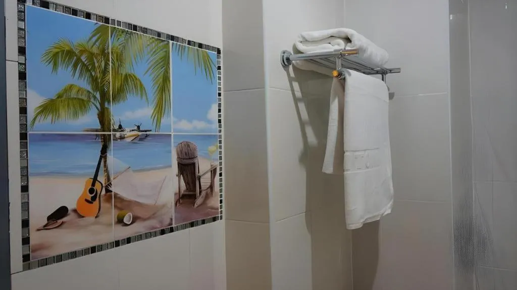 J Two S Pratunam Hotel