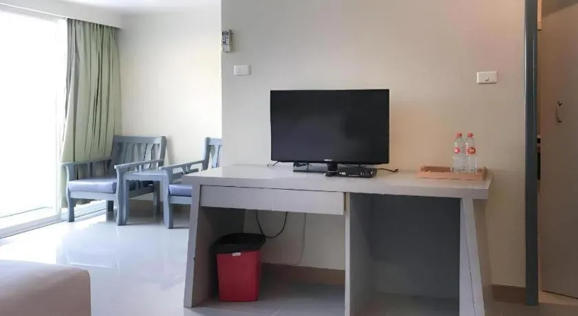 J Two S Pratunam Hotel