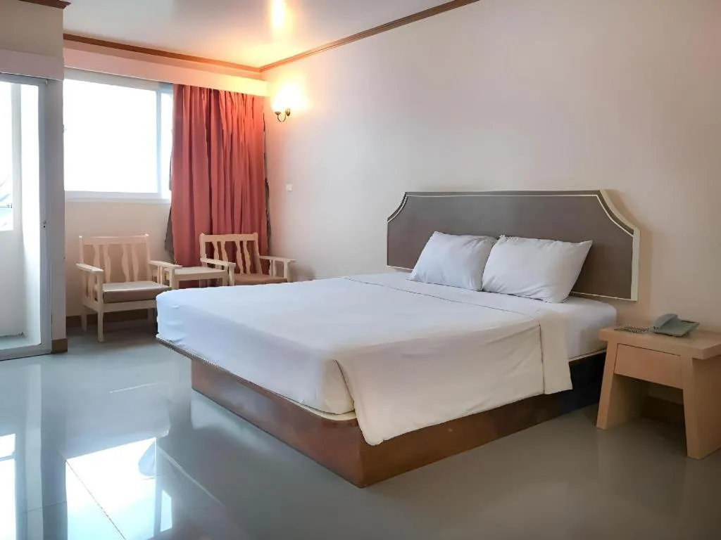 Bed in J Two S Pratunam Hotel