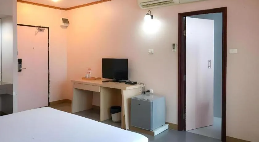 Bed in J Two S Pratunam Hotel