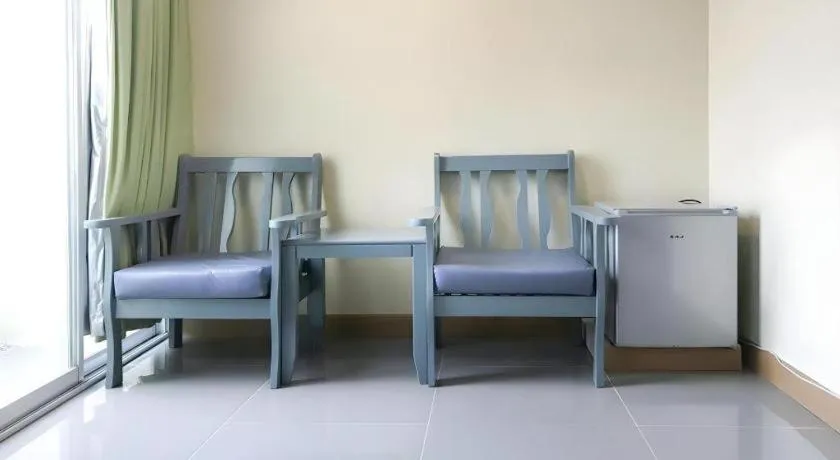 J Two S Pratunam Hotel