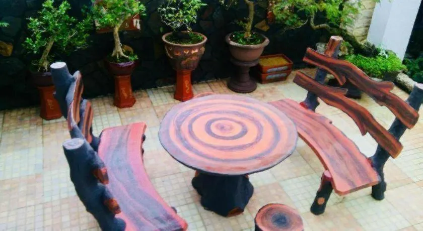 Whale Ocean View Hotel