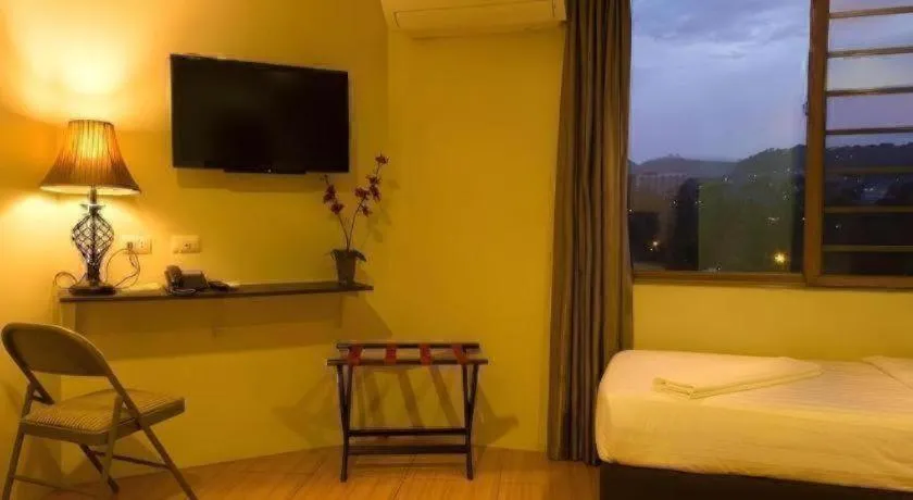 Bed in City Center Hotel