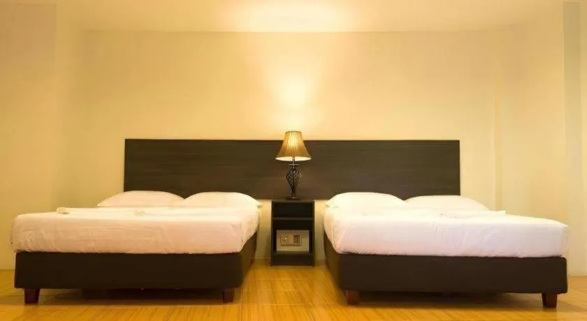 Bed in City Center Hotel