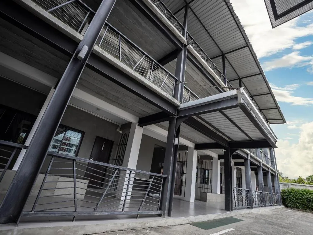 B2 Lanna Boutique & Budget Hotel